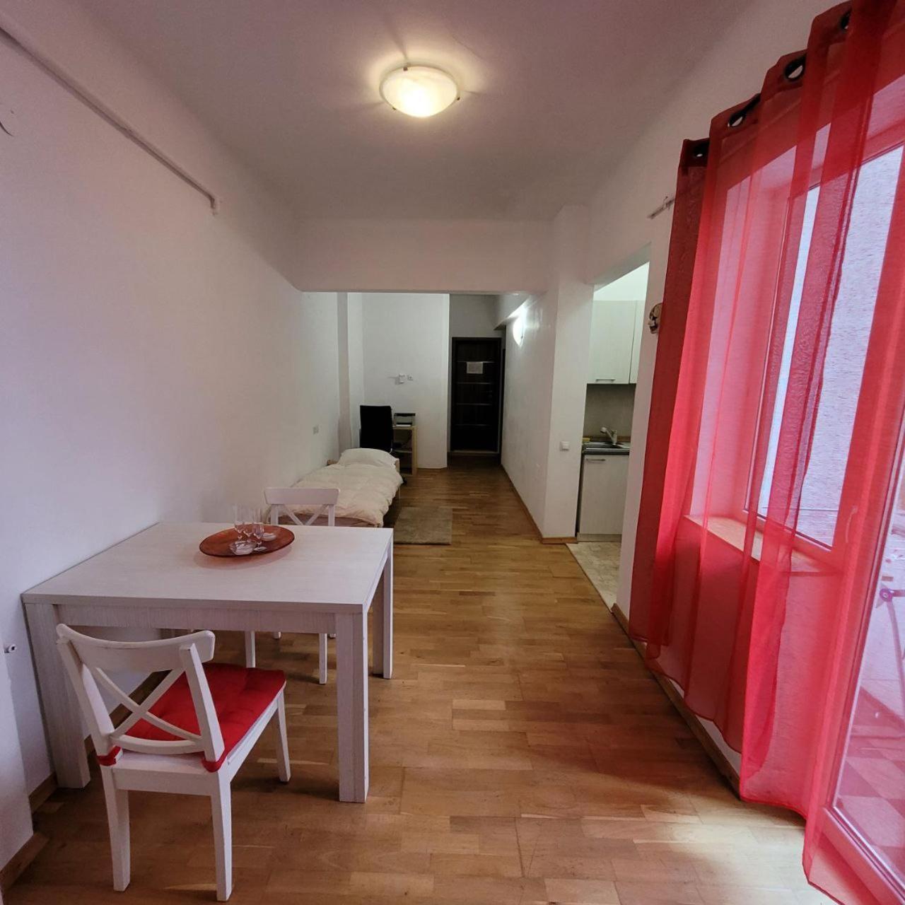 Anastasia Balcescu Apart 4 Self Check In Code From 2Pm Kitchen And Bedroom Bucharest Exterior photo