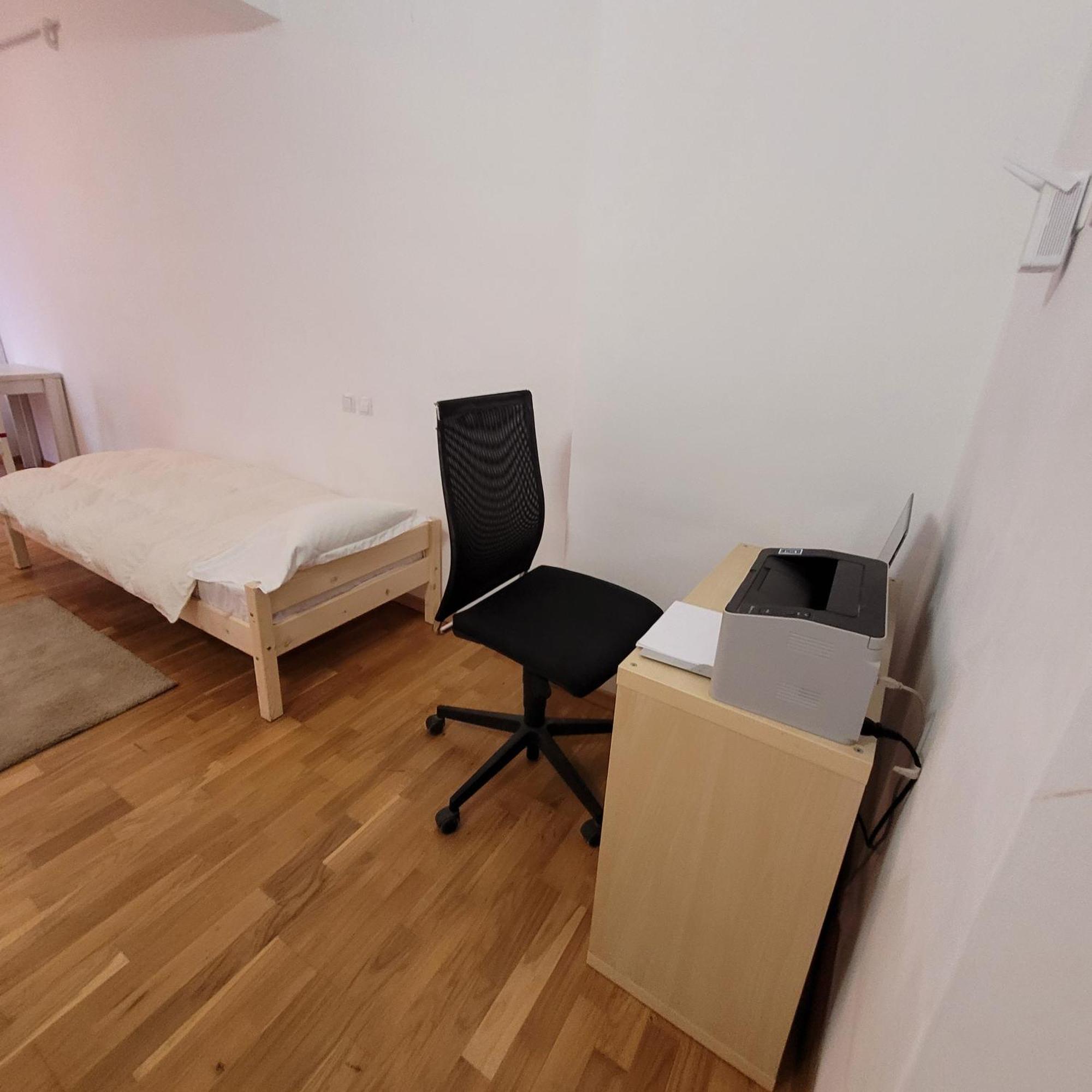 Anastasia Balcescu Apart 4 Self Check In Code From 2Pm Kitchen And Bedroom Bucharest Exterior photo